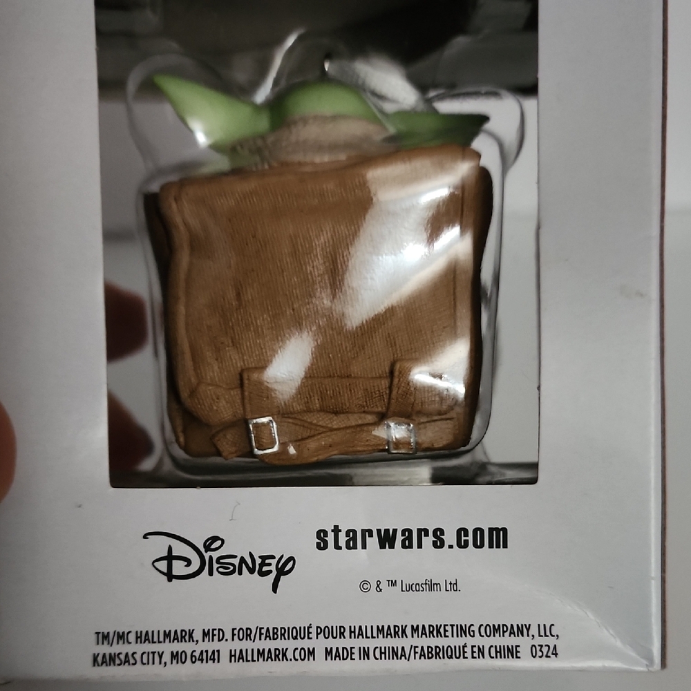 Hallmark Mandalorian Grogu Ornament in Tan Pouch - Picture 6 of 7